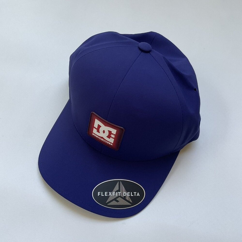 $38 DC Shoes Boys Delta Zen Flex Fit Hat Size S/M
